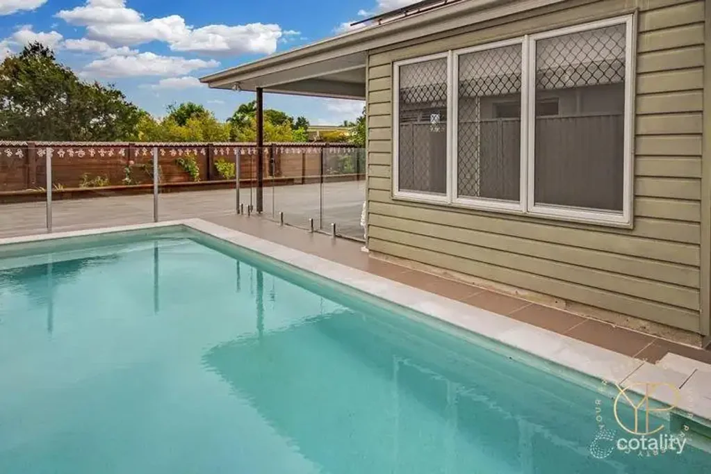 Luxury Family Home with Pool, Solar & Multiple Living Areas