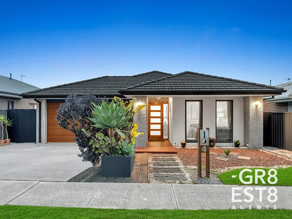 4 MINERVA AVENUE, Cranbourne West, VIC 3977
