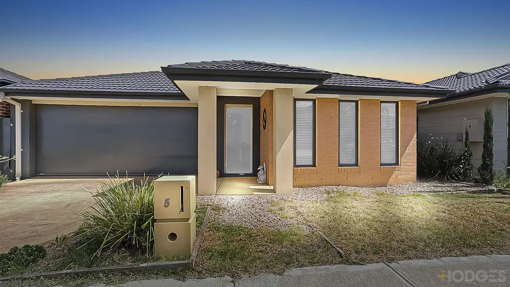 5 Artfield Drive, Werribee, VIC 3030