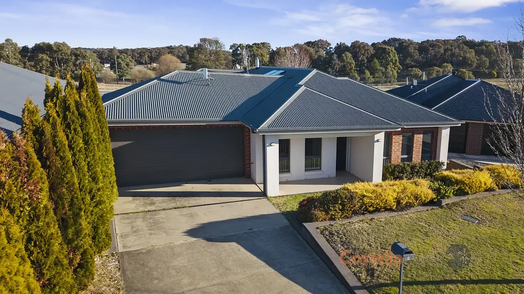 Tumbarumba 4 Bedroom 9 McEwan Court, Tumbarumba – Where Comfort Meets Opportunity!