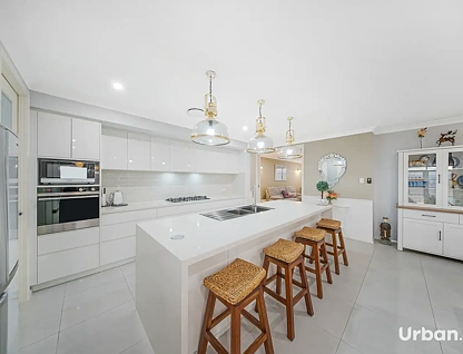 283 Settlers Boulevard, Chisholm, NSW 2322, 4 ਕਮਰੇ, 2 ਬਾਥਰੂਮ, House