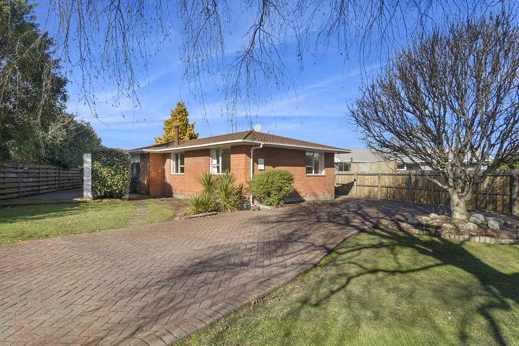 Russley 4ਬੈੱਡਰੂਮ Potential packed on 1,163sqm!