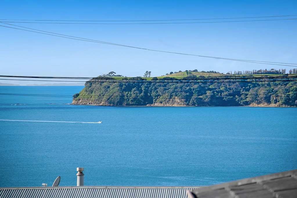 Stanmore Bay 5 Bedroom Treasured coastal family gem