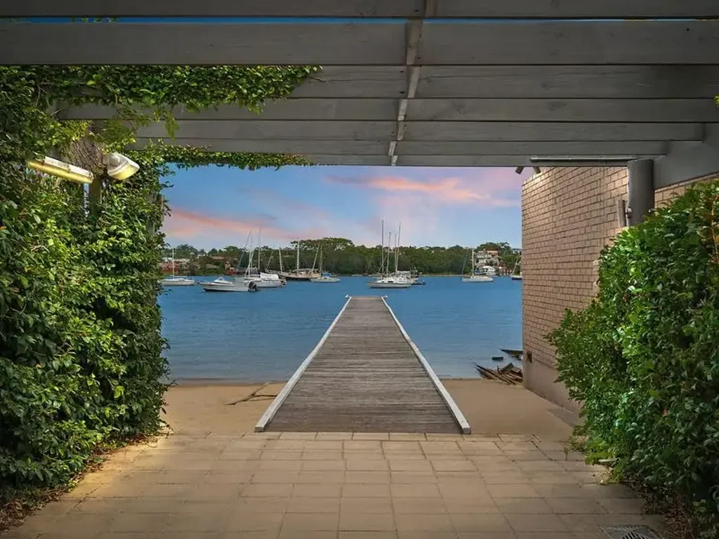 Sans Souci 5침실 A Masterclass in Prestige Living – Private Beachfront Estate with Iconic Views