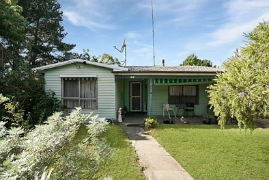 Pyalong 3chambre IN THE HEART OF PYALONG ON 2,224m2