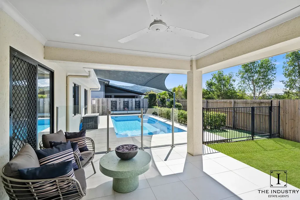 Smithfield 5房  The Complete Package in Smithfield Village - 5 Bed Home with Pool