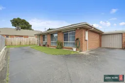 3/3 Saxtons Drive, Moe