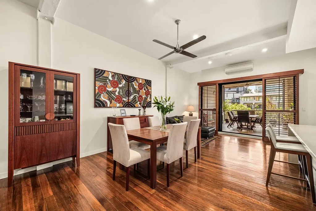 Teneriffe 3Phòng ngủ (A SPRAWLING WINCHCOMBE CARSON WOOLSTORE RESIDENCE)