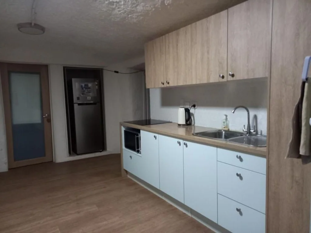Coober Pedy 7غرفة نوم TWO DUGOUTS - EXCELLENT INVESTMENT - 11.00% RETURN OR LIVE IN & RENT THE OTHER