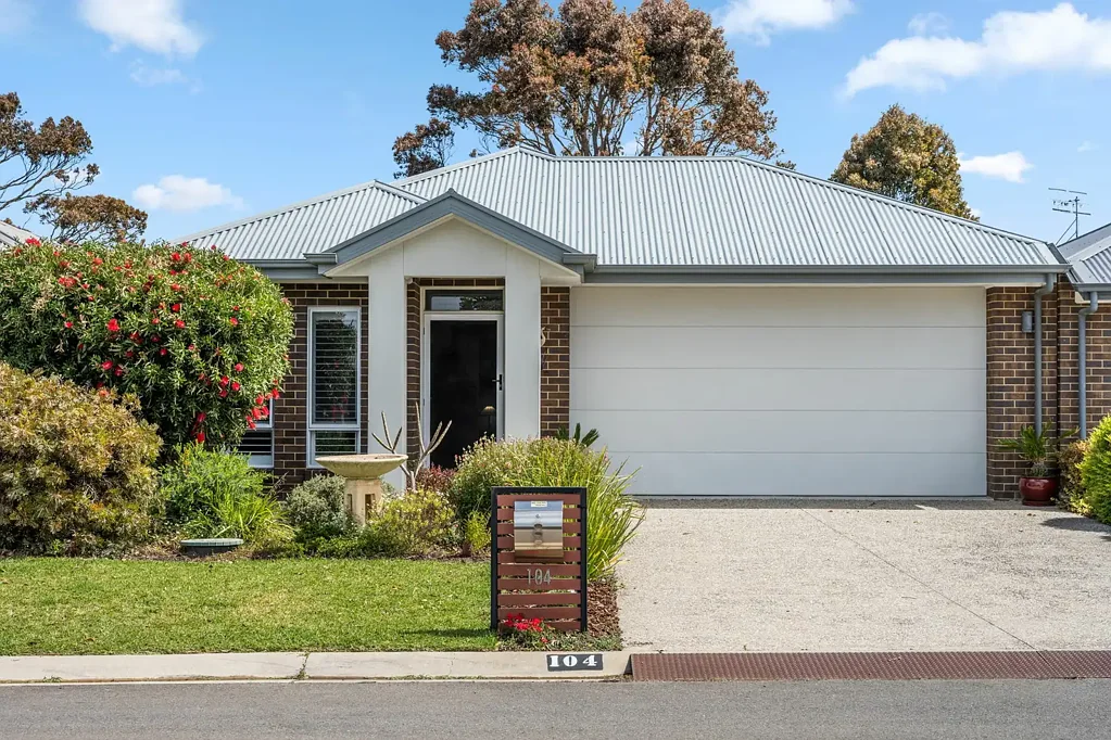 104 Kookaburra Bvd, Encounter Bay, SA 5211
