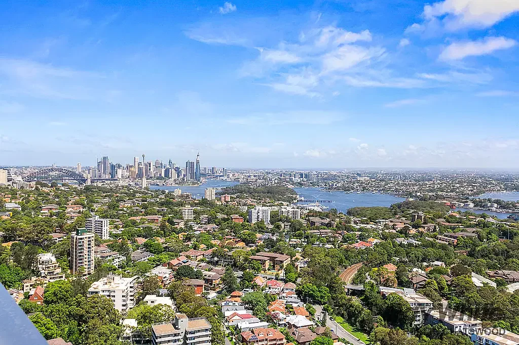Spacious 3 Bedroom Unit With Spectacular Harbour Views