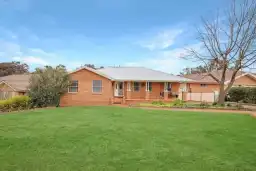 25 Kurumben Place, West Bathurst