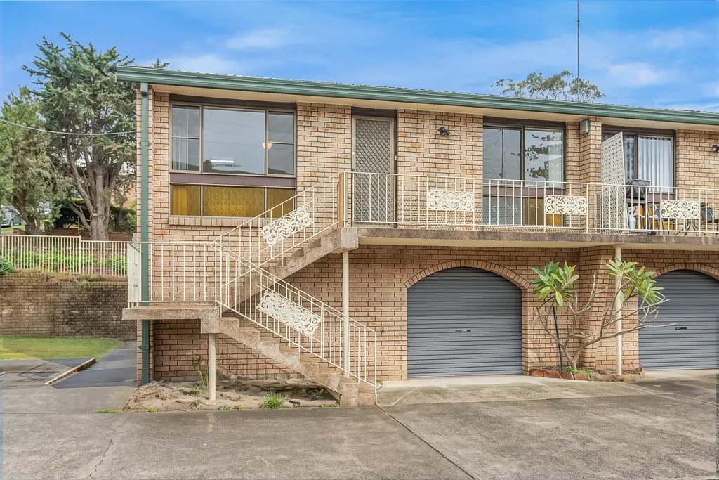 Two bedroom unit Central Kiama