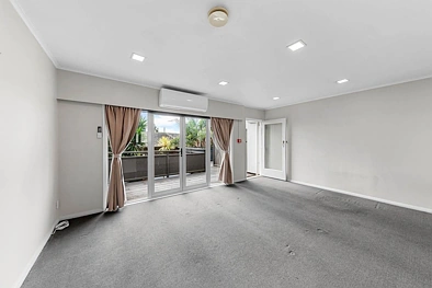 Sun-Drenched & Spacious – Prime Saint Heliers Location