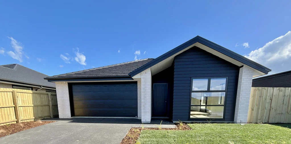Contemporary 4-bedroom home in Milns Green