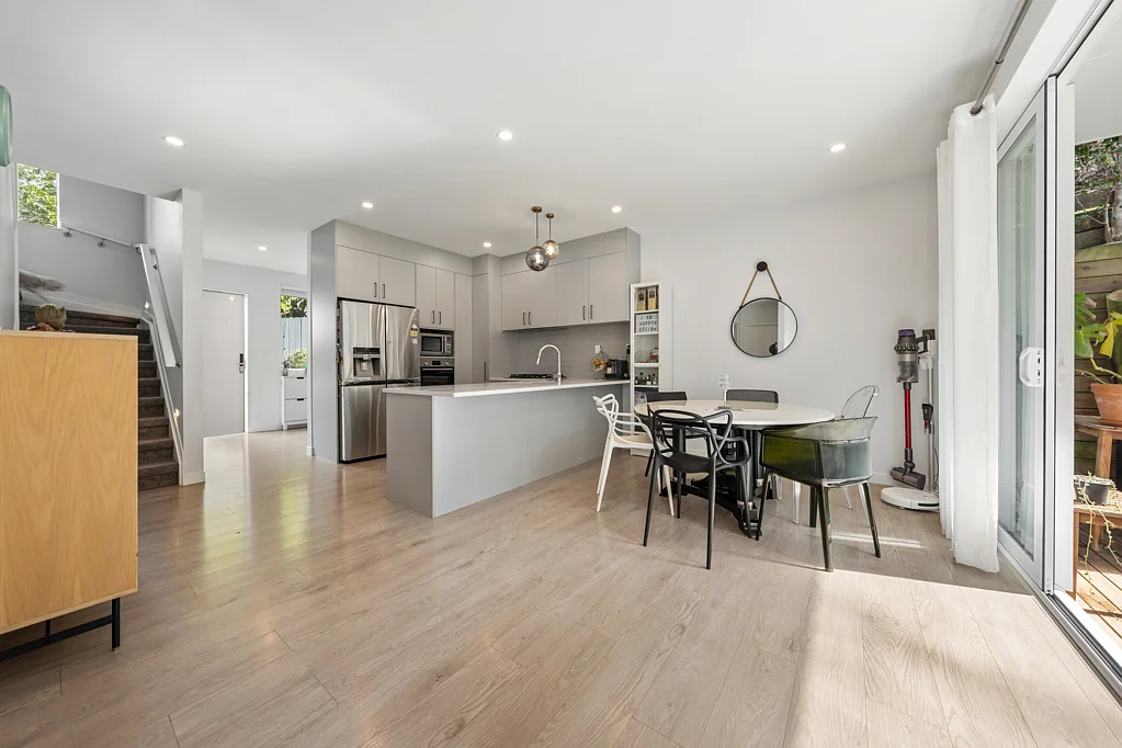 Forrest Hill 5બેડરૂમ Motivated vendor - must sell!