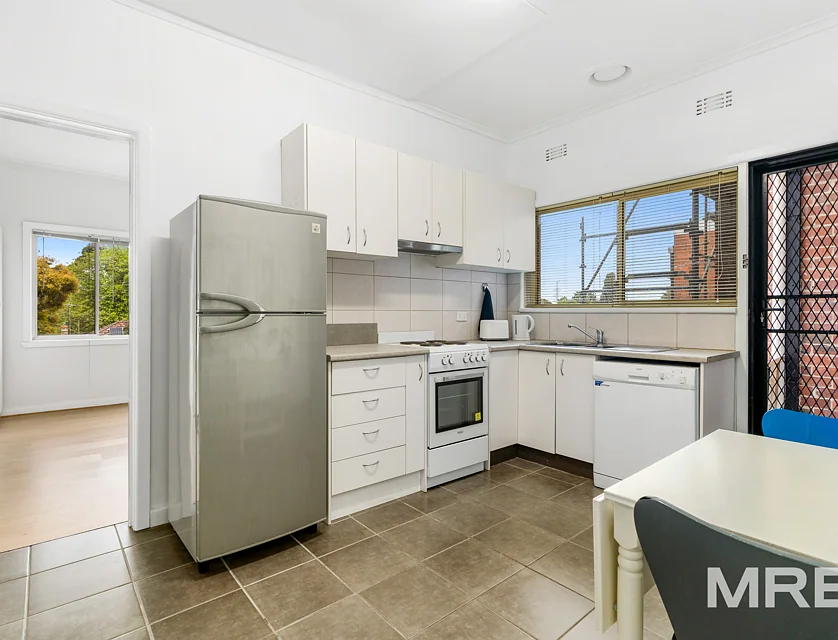 2/738 Waverley Road, Malvern East, Inner East Melbourne, 4 ห้องนอน, 1 ห้องน้ำ, Apartment