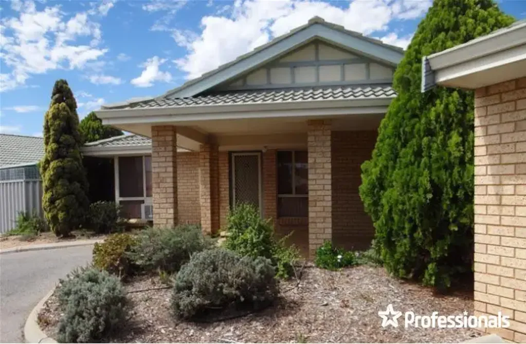 3/4 McDermott Avenue, Wandina, WA 6530