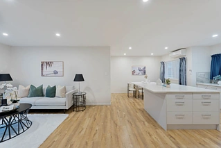 2/2 Tye Road, Hillcrest, North Shore City