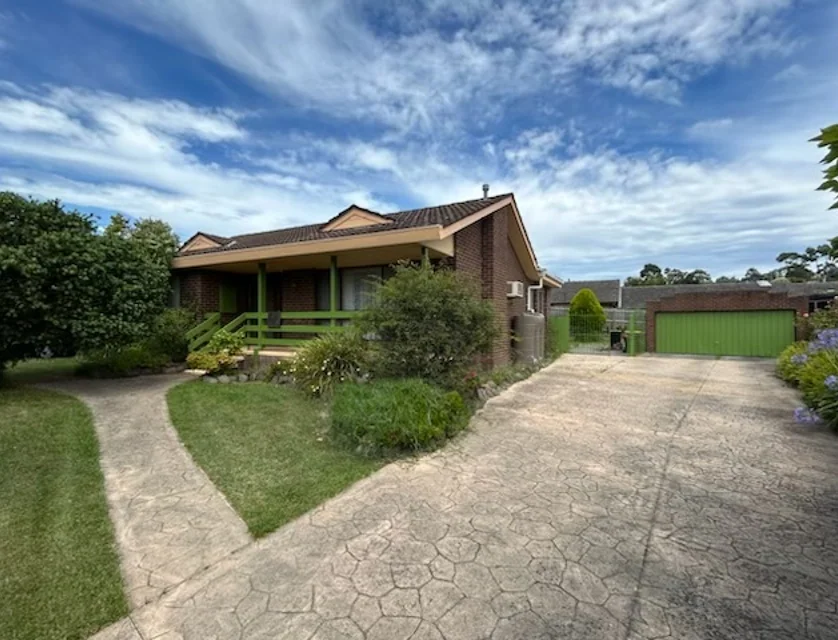 4 Snowy Street, Dandenong North, South East Melbourne, 4 ห้องนอน, 2 ห้องน้ำ, House