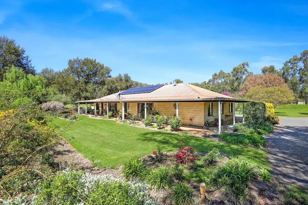 5740 Junction Point Road, Tuena, Crookwell, NSW 2583