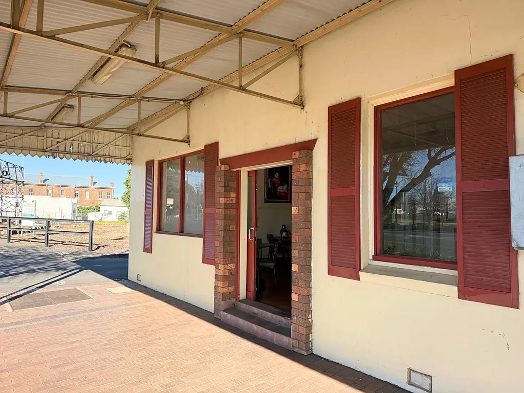 Narromine 1房  Prime Commercial Opportunity – High-Exposure Corner Location
