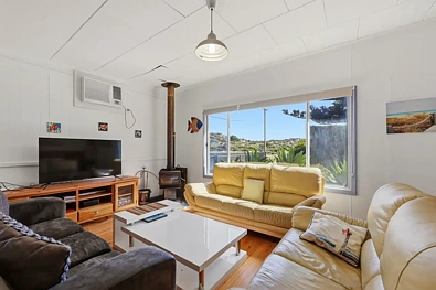 लिविंग रूम - 8 Dent Street, Goolwa Beach, SA 5214