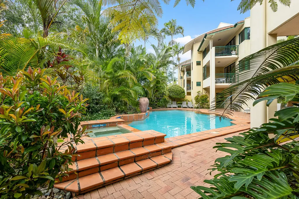Fully furnished apartment in the sought-after Bermuda Villas Resort