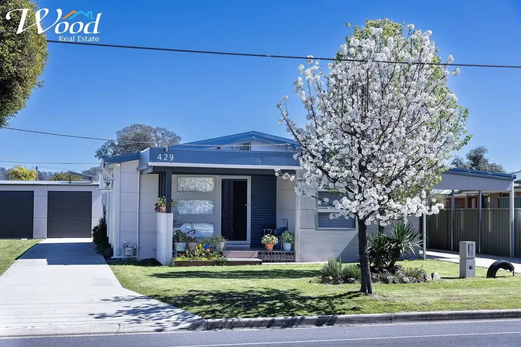 1-2/429 Prune St,, Lavington, NSW 2641