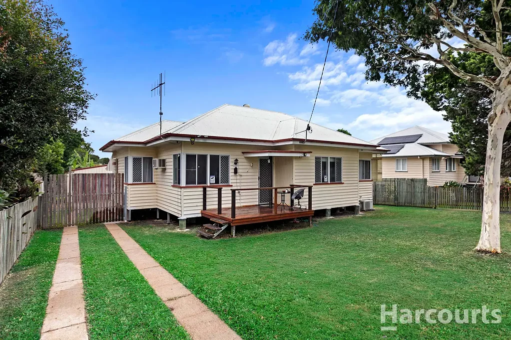 Maryborough 3房  Big Block Beauty with Double Shed - Don't Miss This One