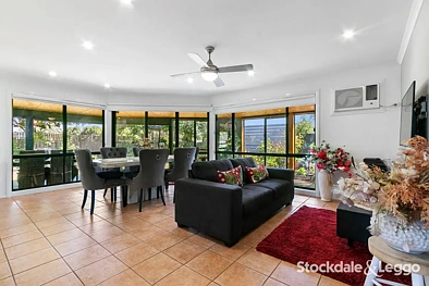 Silid Pahingahan - 17 Swallow Grove, Traralgon, VIC 3844