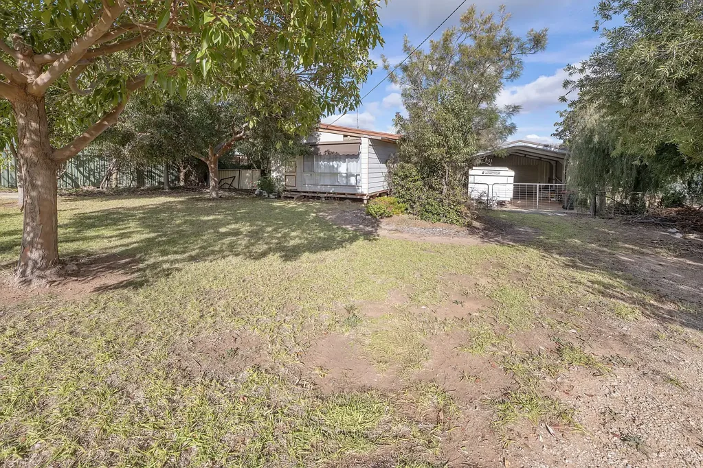 5 Grant Street, Tooleybuc, NSW 2736