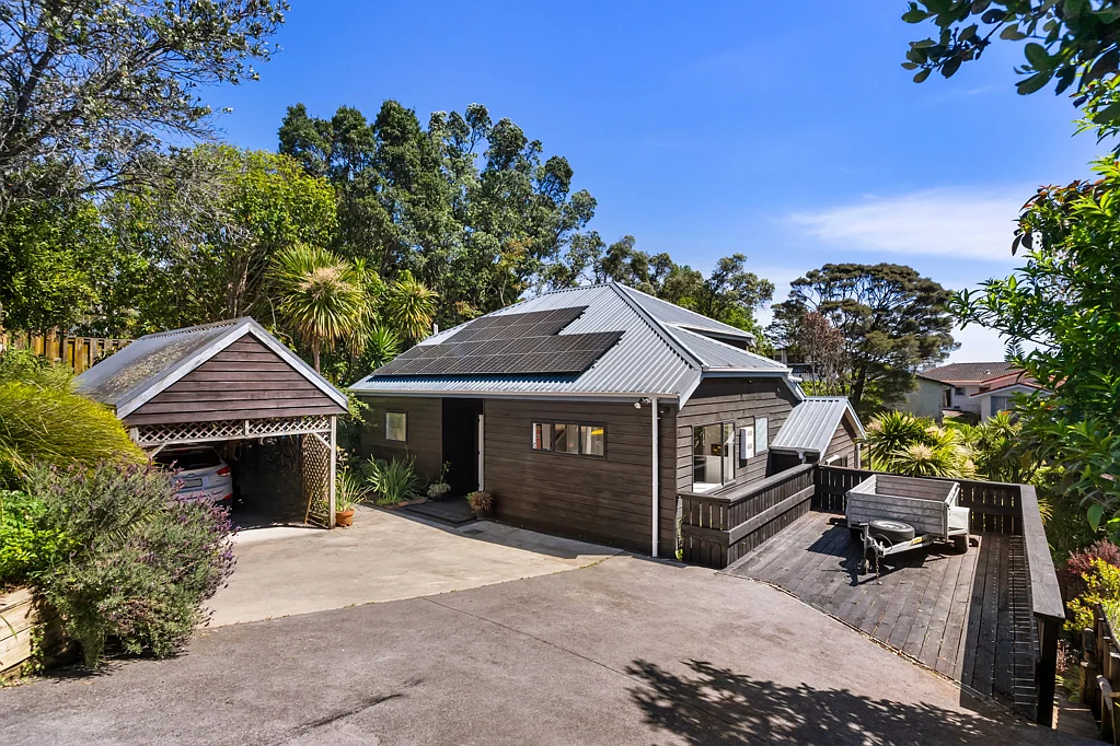 2/206 Rangatira Road, Beach Haven, North Shore City, Auckland