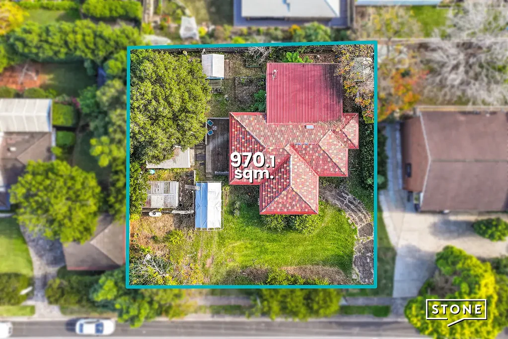 West Pennant Hills 4chambre An Exceptional Family Opportunity on 970 sqm (approx)