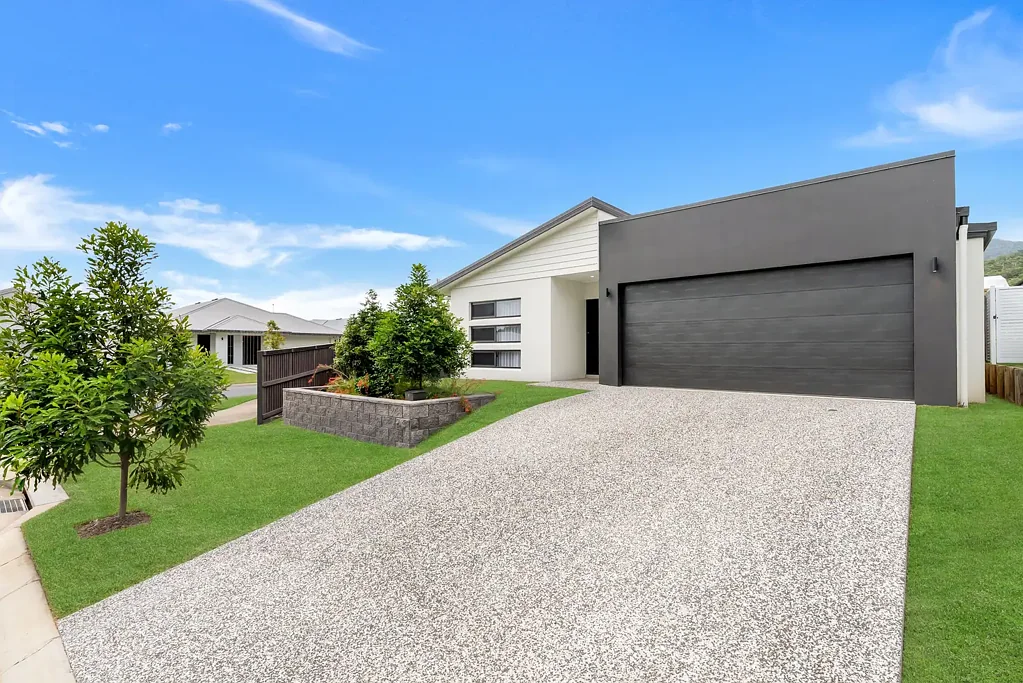 1 Sweetgum Court, Bentley Park, QLD 4869