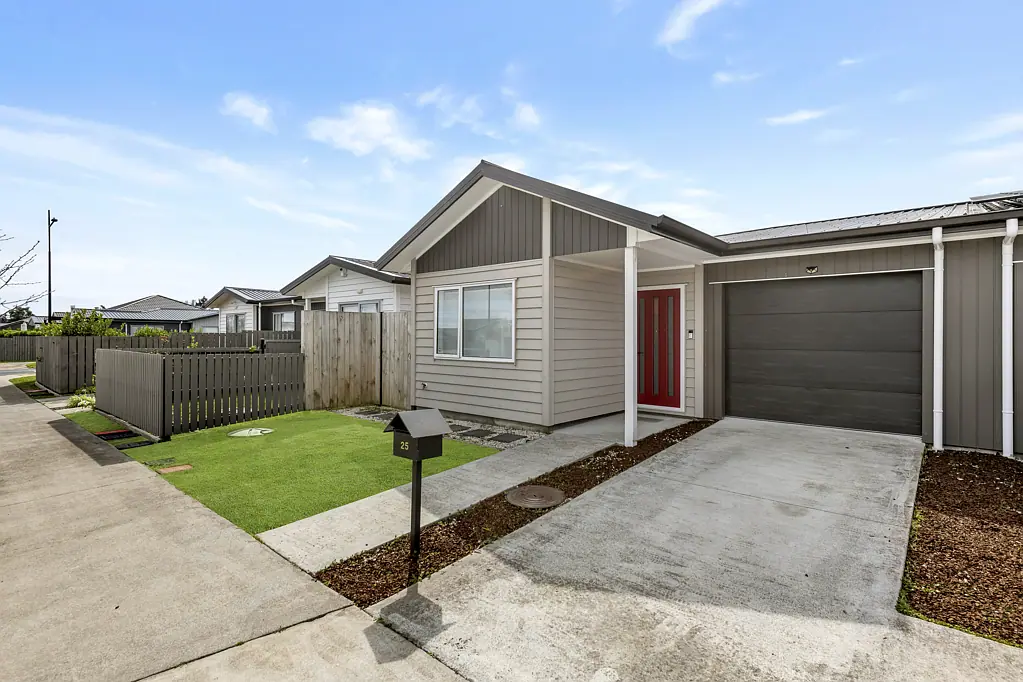 Takanini 3房  Modern Parkside Living - 6yr Master Build Warranty