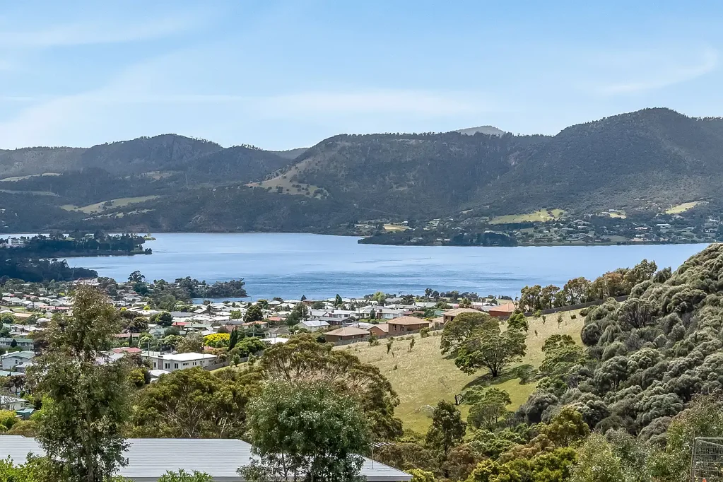 44 Wallcrest Road, Berriedale, TAS 7011
