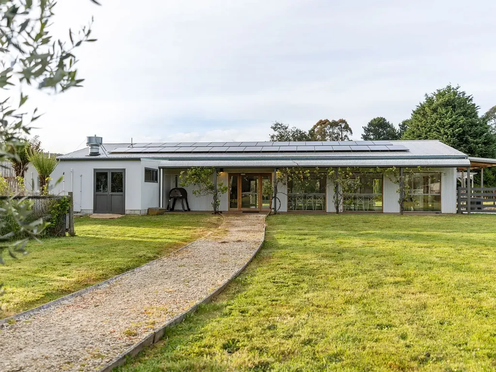 West Ridgley 3Kwarto Guide Falls Farm - A Rare 65-Acre Lifestyle, Agricultural & Tourism Estate