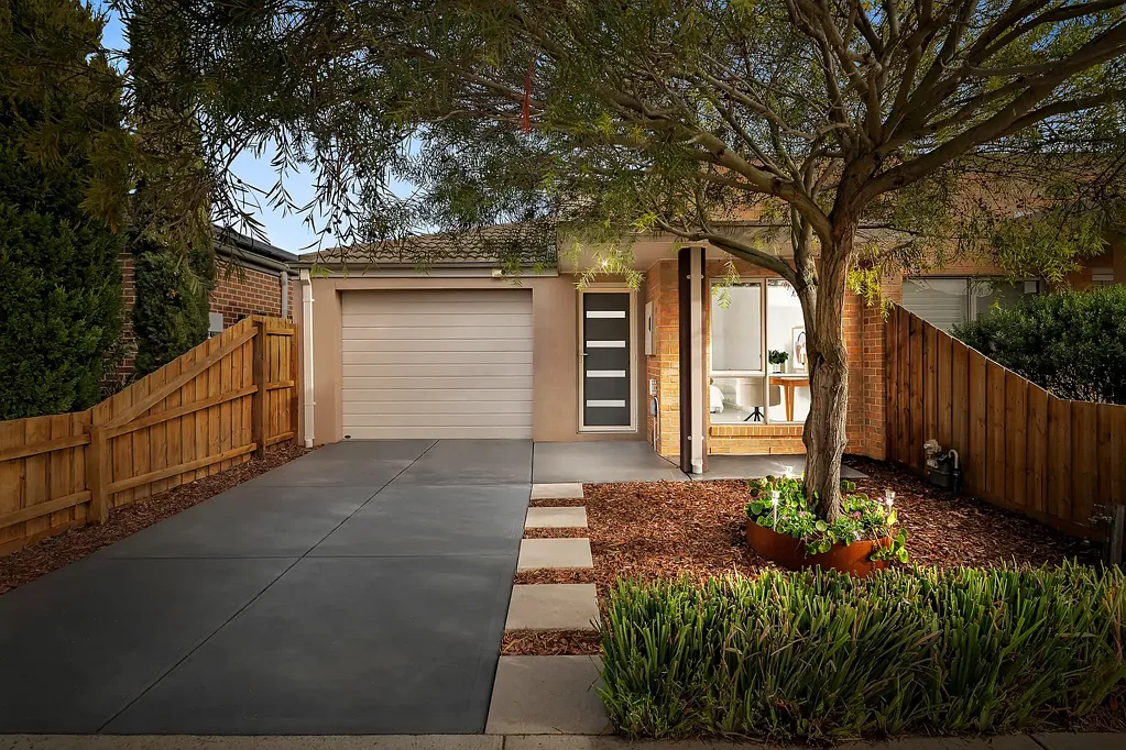 10A Freshwater Way, South Morang, VIC 3752