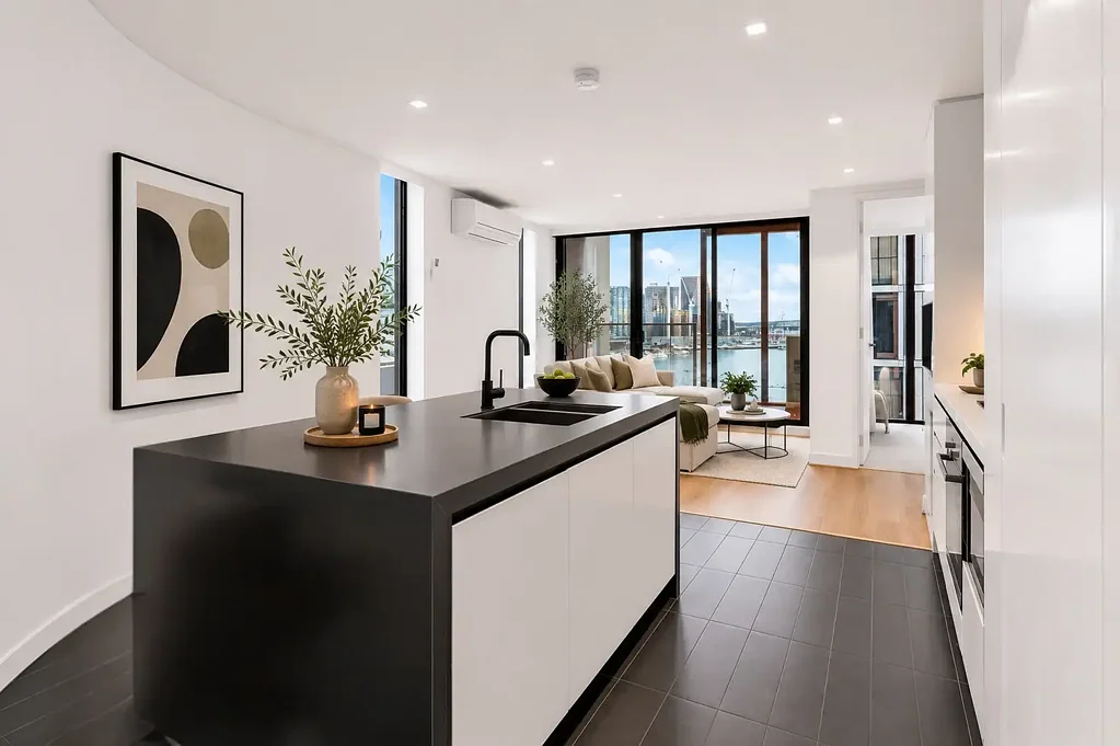 Stylish Waterfront Living in the Heart of Melbourne