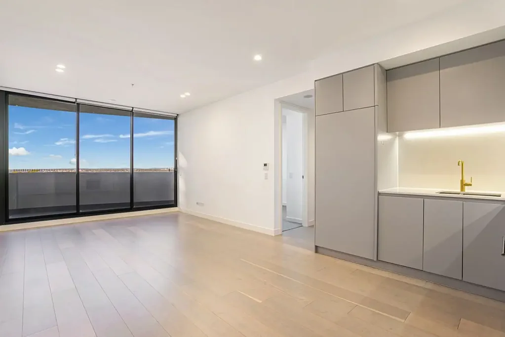 Stylish one-bedroom living in prime Hurstville