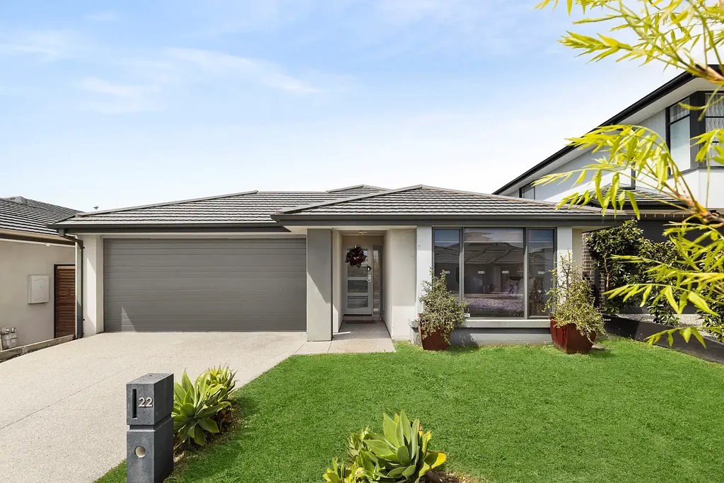 Cranbourne South 4房 一个温馨的现代家庭生活之家 An Inviting Home for Modern Family Living