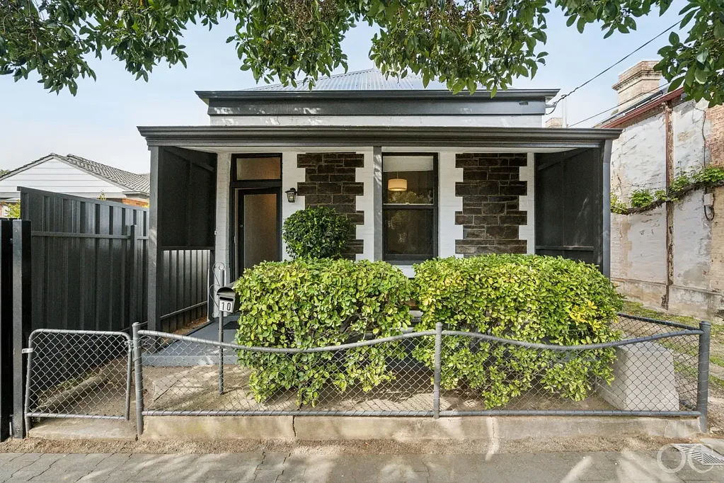 10 Torrens Street, Mitcham, SA 5062