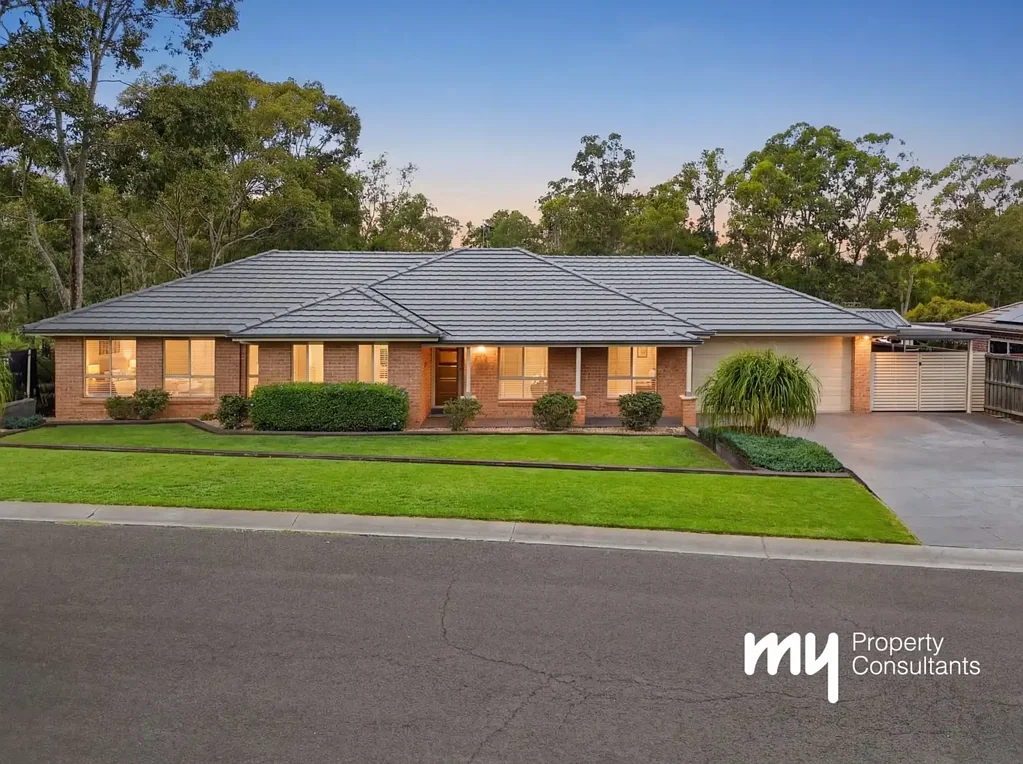 10 Young Avenue, Camden Park, NSW 2570