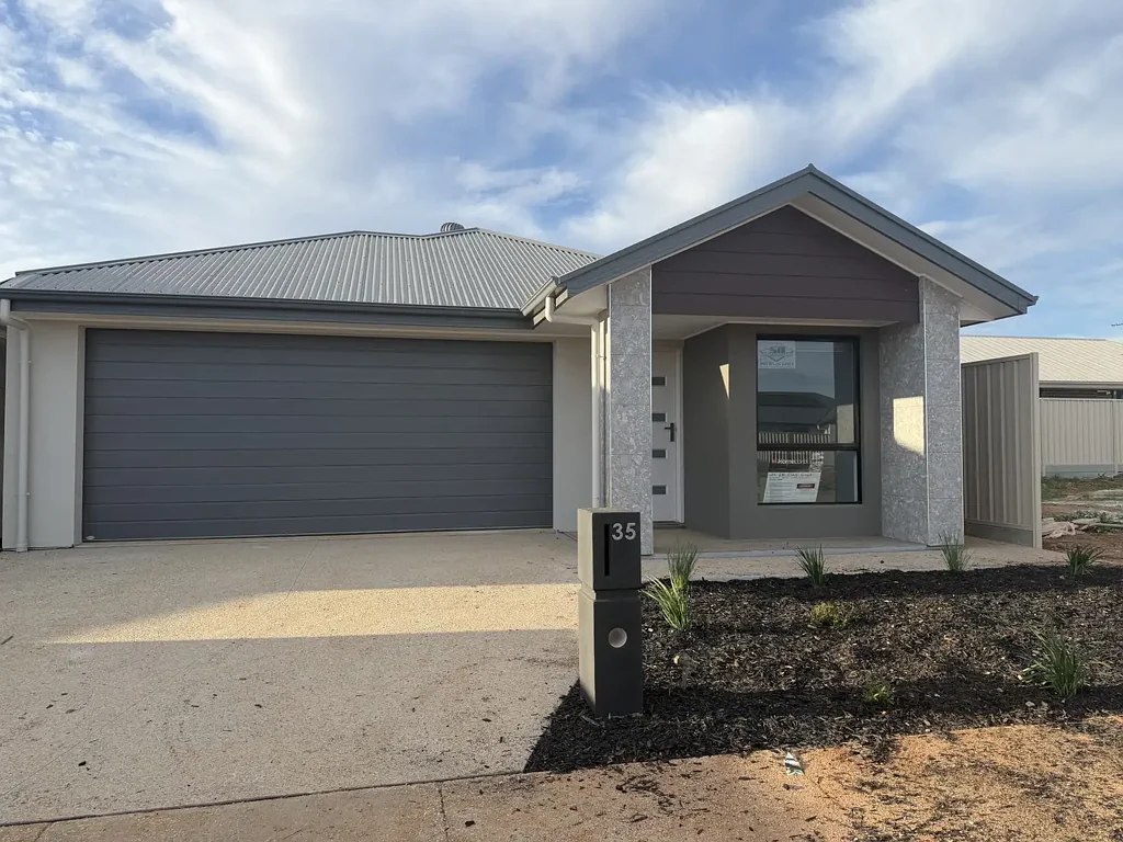 Brand New Build With Solar!
