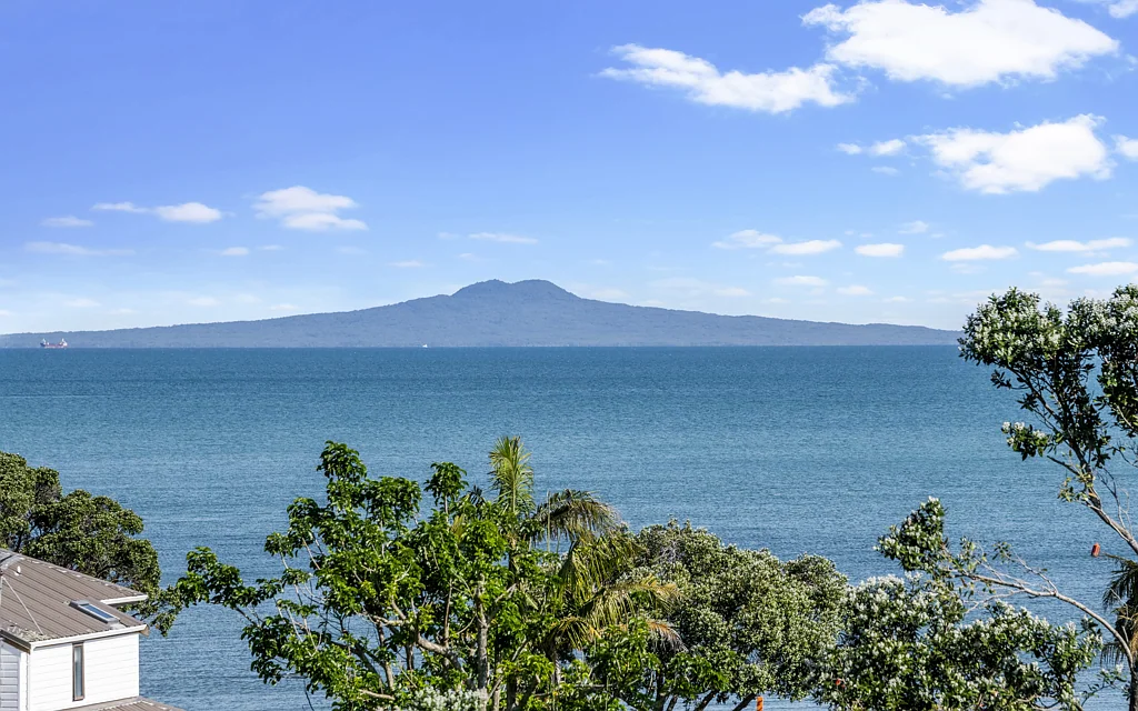 19 Zita Avenue, Matakatia, Rodney, Auckland