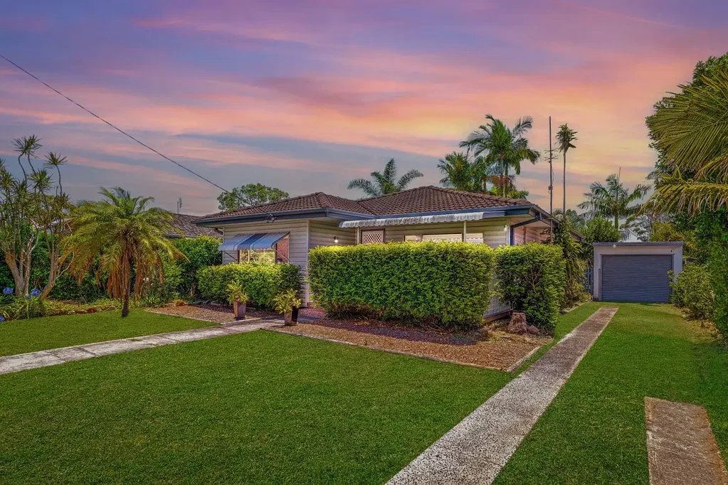 6 Boronia Ave, Woy Woy, NSW 2256