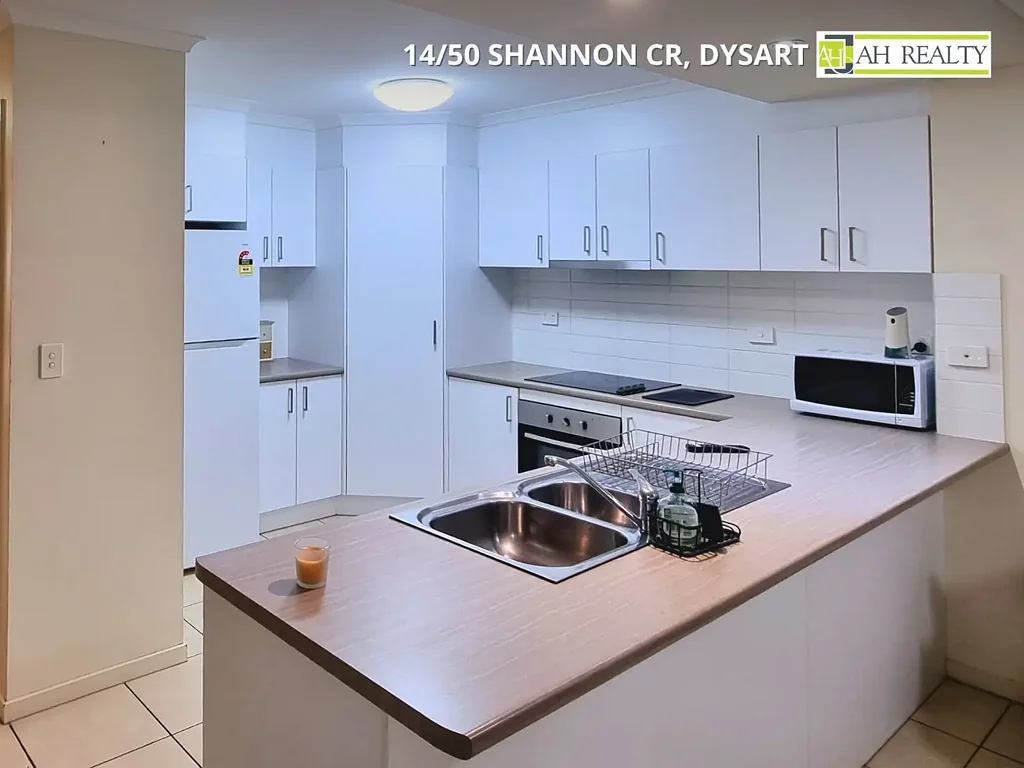 EXECUTIVE STYLE UNIT WITH OUTDOOR ALFRESCO & COURTYARD! AVAILABLE TO RENT NOW!