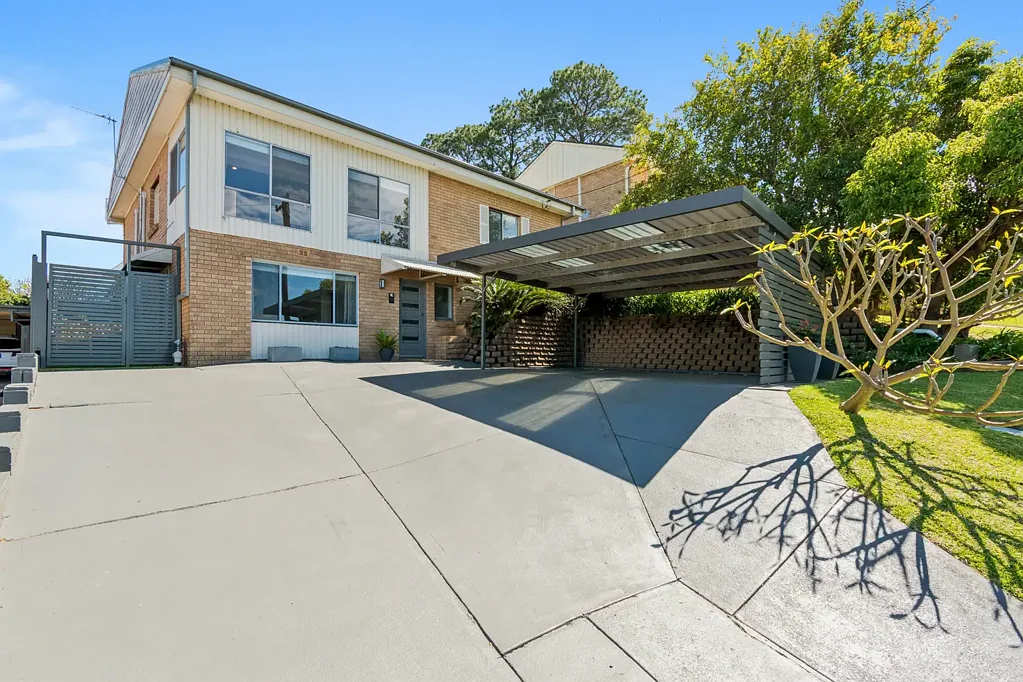 Kanahooka 4Kwarto Lake Views, Escarpment Vistas & Family Living