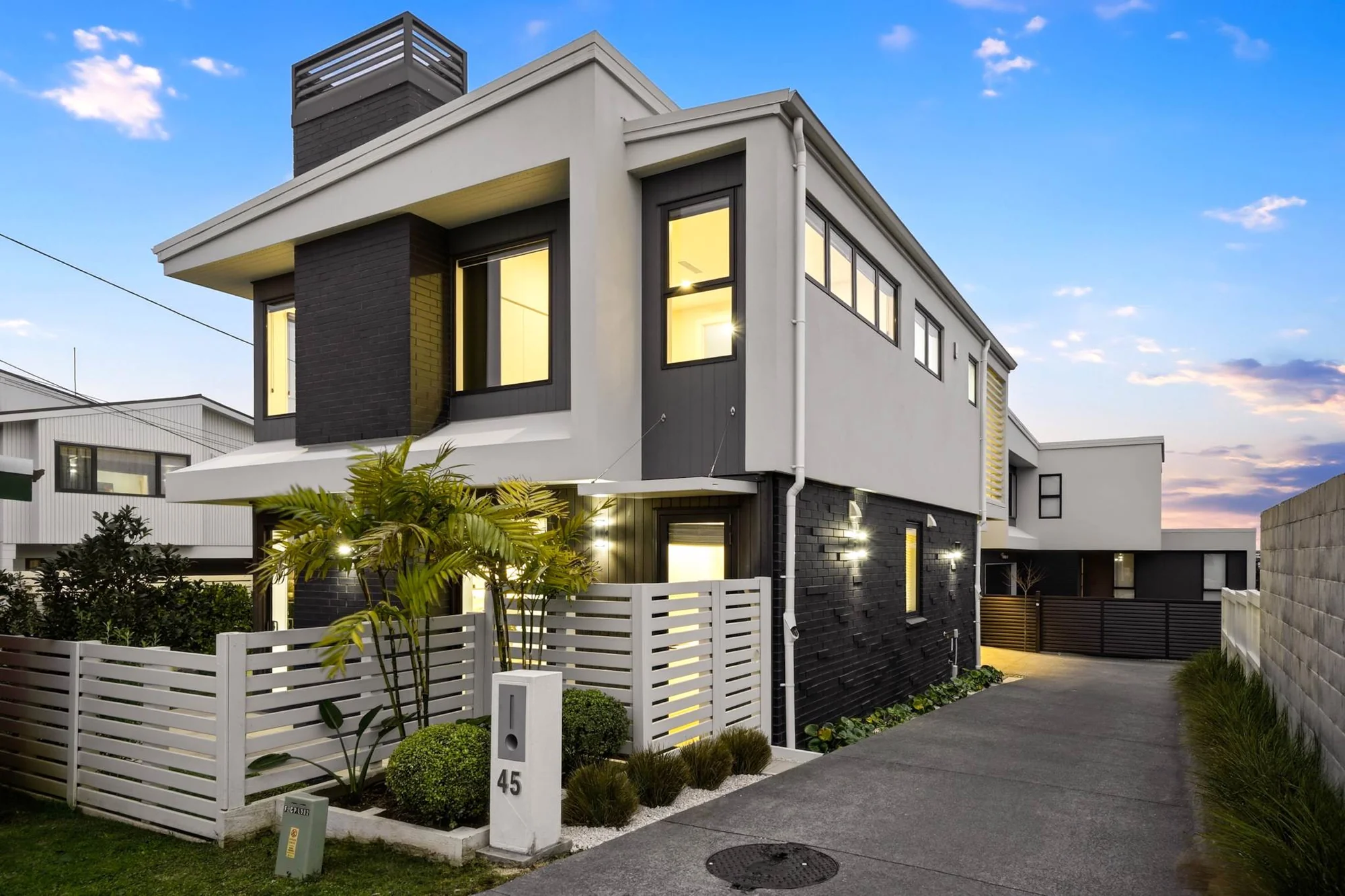 Castor Bay 4房 坐拥壮丽海景的奢华高地生活 Elevated Luxury Living with Breathtaking Sea Views